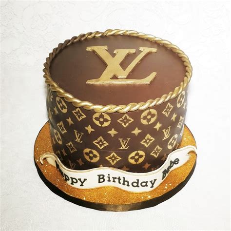 louis vuitton cakejes|louis vuitton stencil for cakes.